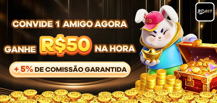 Jogador animado em frente a slots incríveis da 813bet
